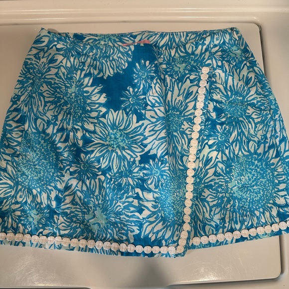 Lilly Pulitzer skort - Picture 1 of 5